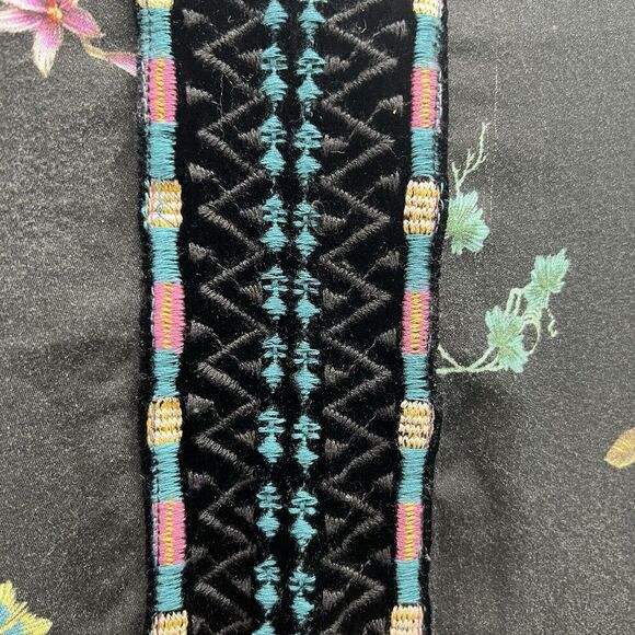 Johnny Was Embroidered Top XS Balloon Velvet Sleeves Black Floral V Neck Tunic - Picture 4 of 11